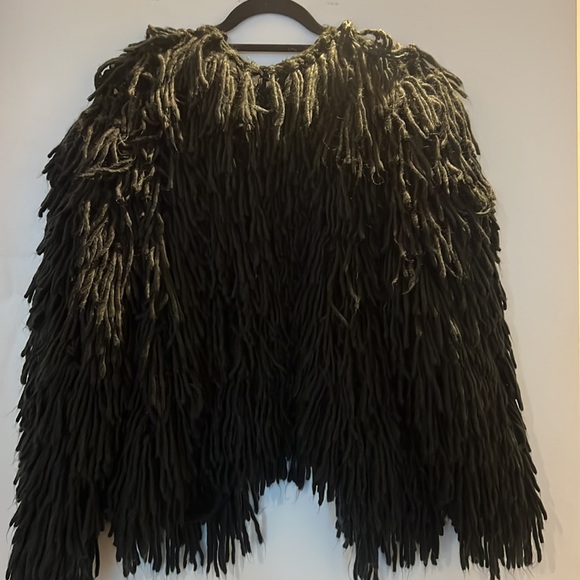 Threaded Sweater - Picture 4 of 4